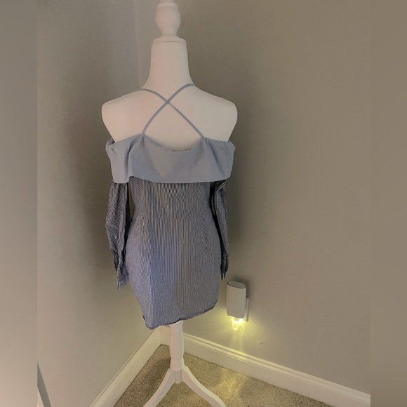 Women’s Stripped Spring Top Size Small - Picture 4 of 4